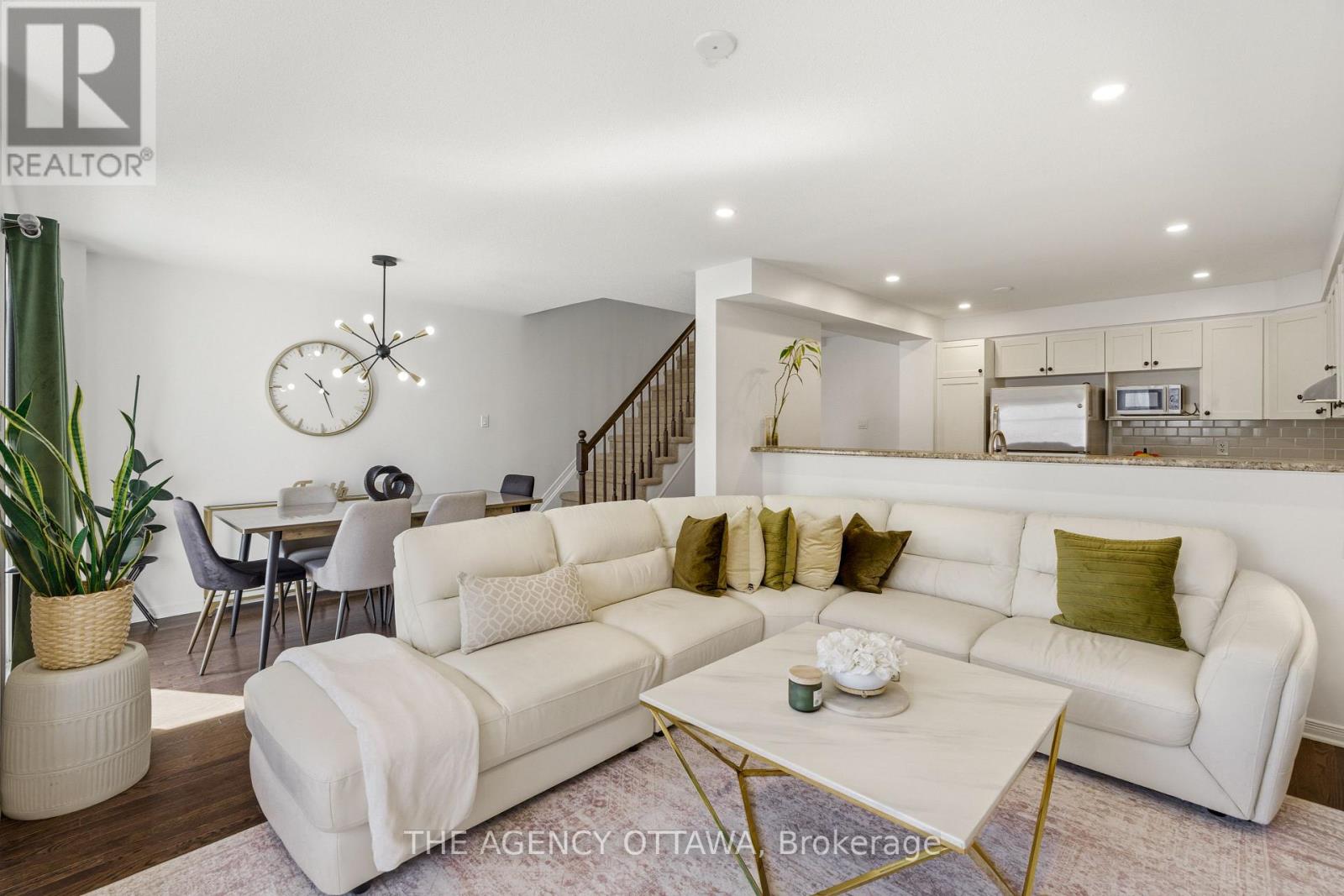 107 CAITHNESS PRIVATE - 24