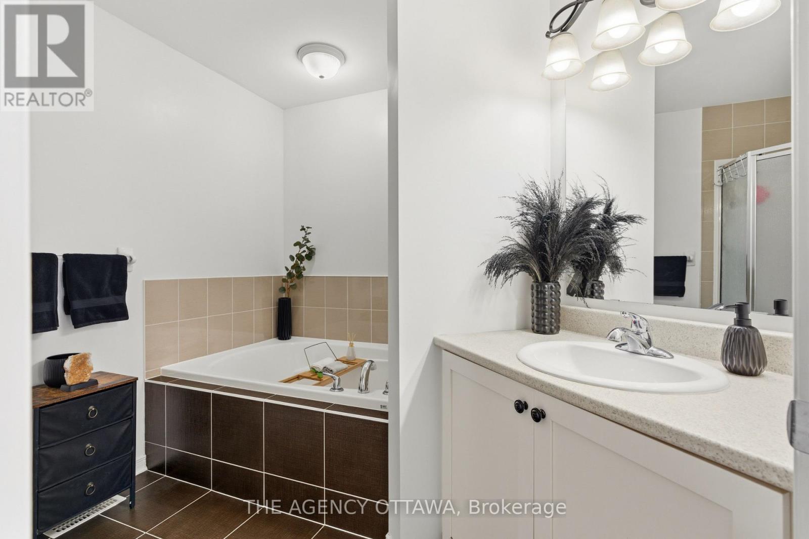 107 CAITHNESS PRIVATE - 32
