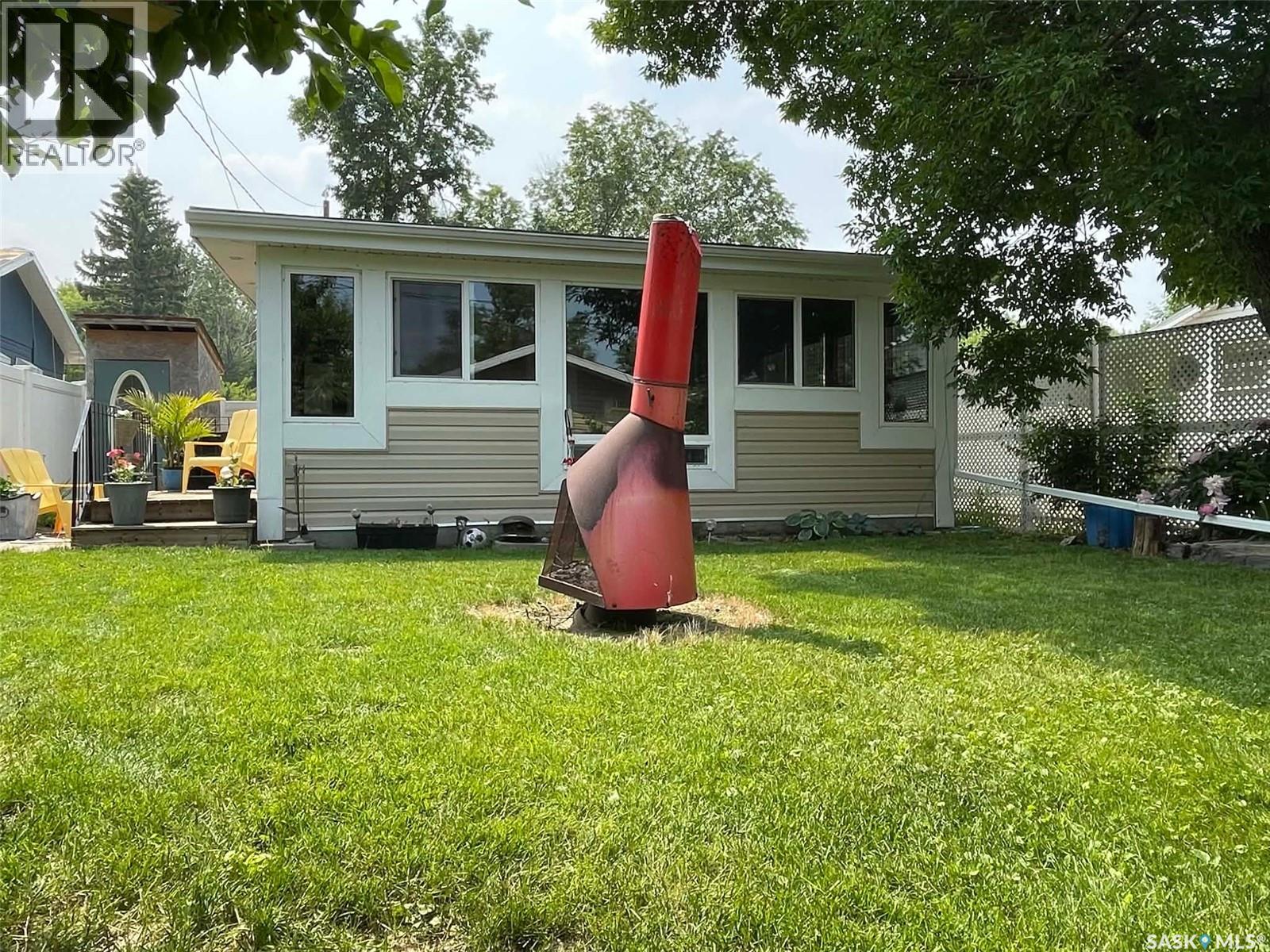 346A Fairchild AVENUE - 22