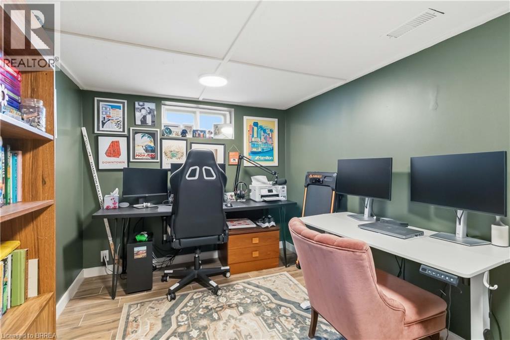 7 ONTARIO Street, Brantford, Ontario, N3S2B7 — Photo 28
