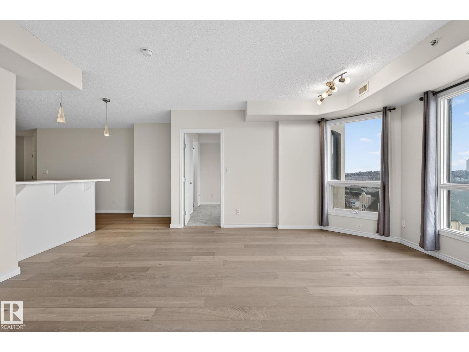 #702 9707 106 ST NW, Edmonton