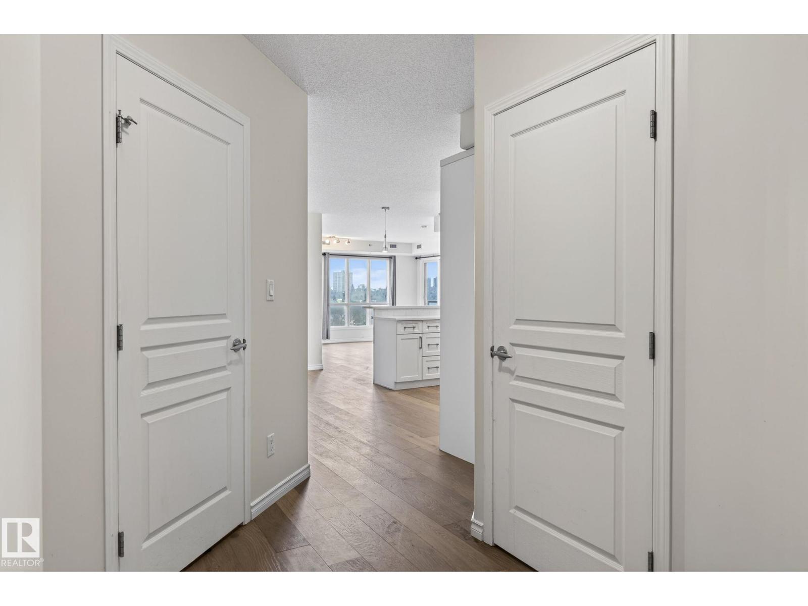 #702 9707 106 ST NW, Edmonton