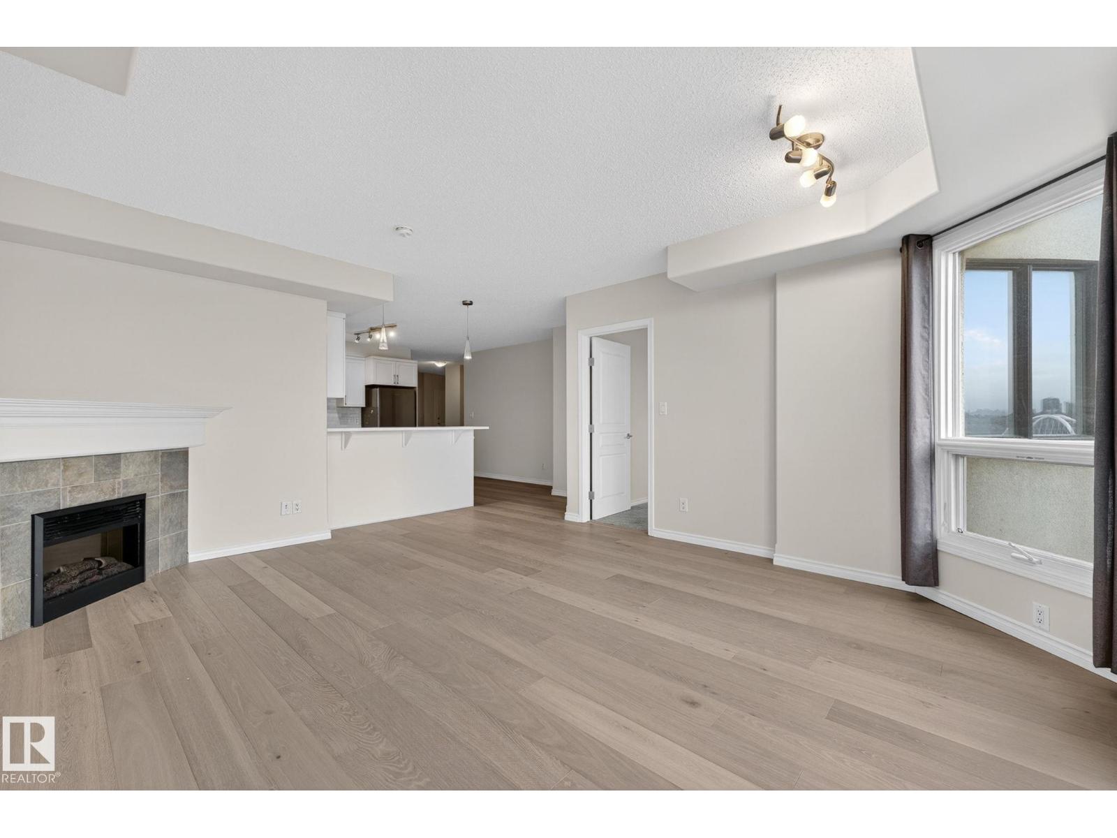 #702 9707 106 ST NW, Edmonton