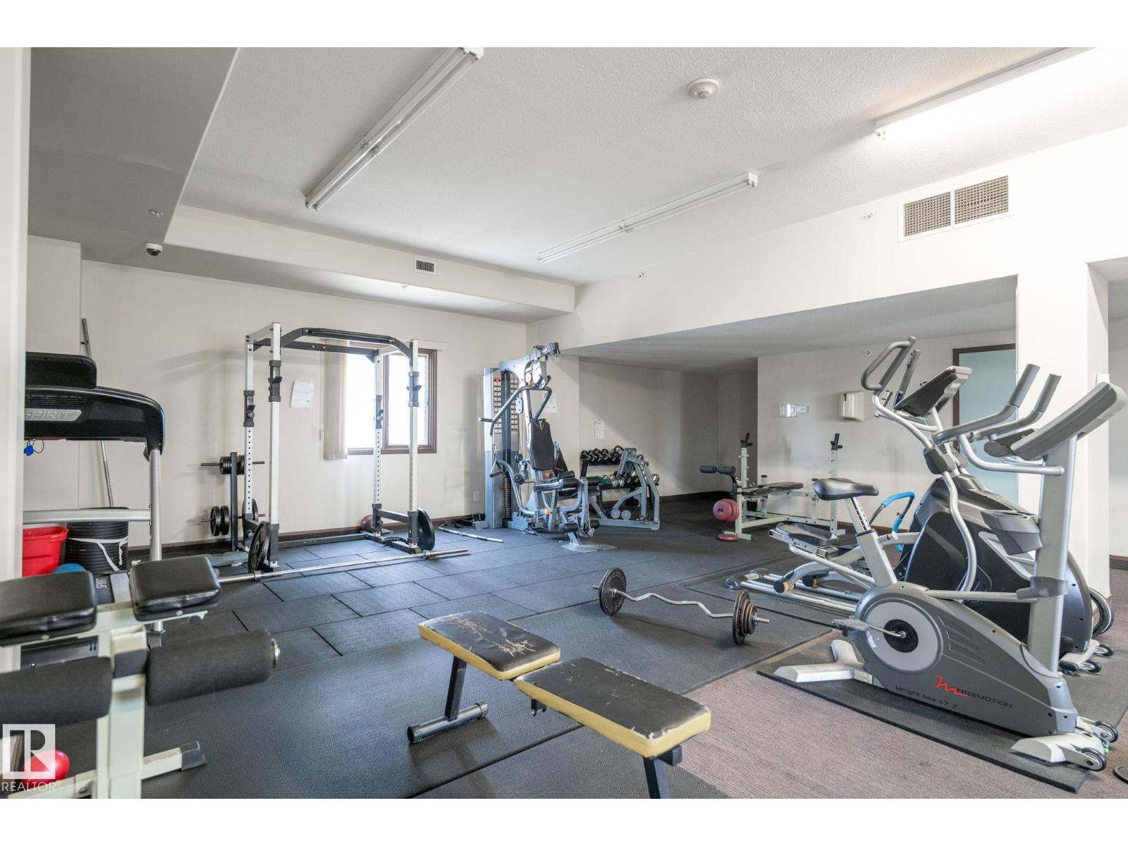 #702 9707 106 ST NW, Edmonton