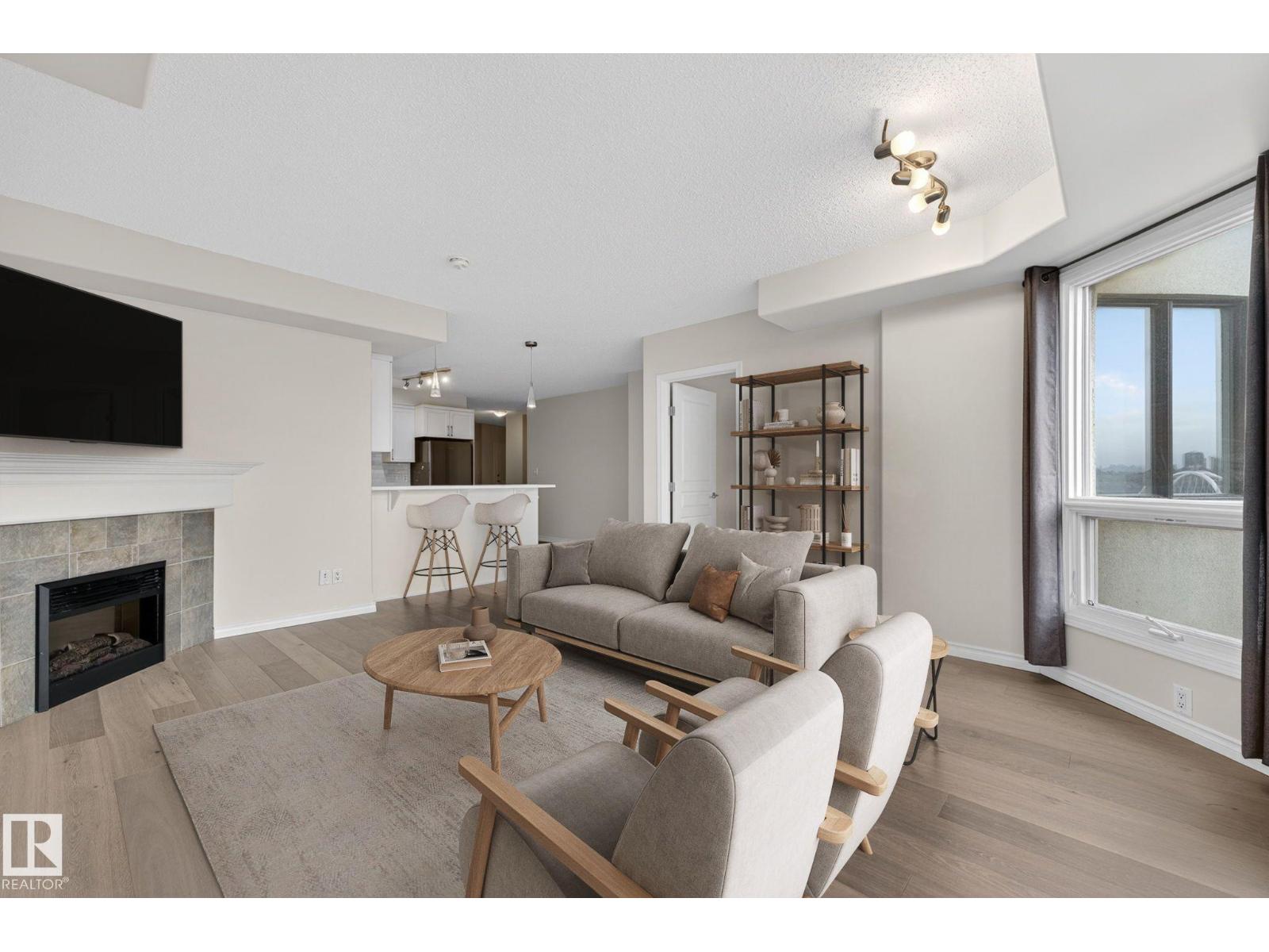 #702 9707 106 ST NW, Edmonton