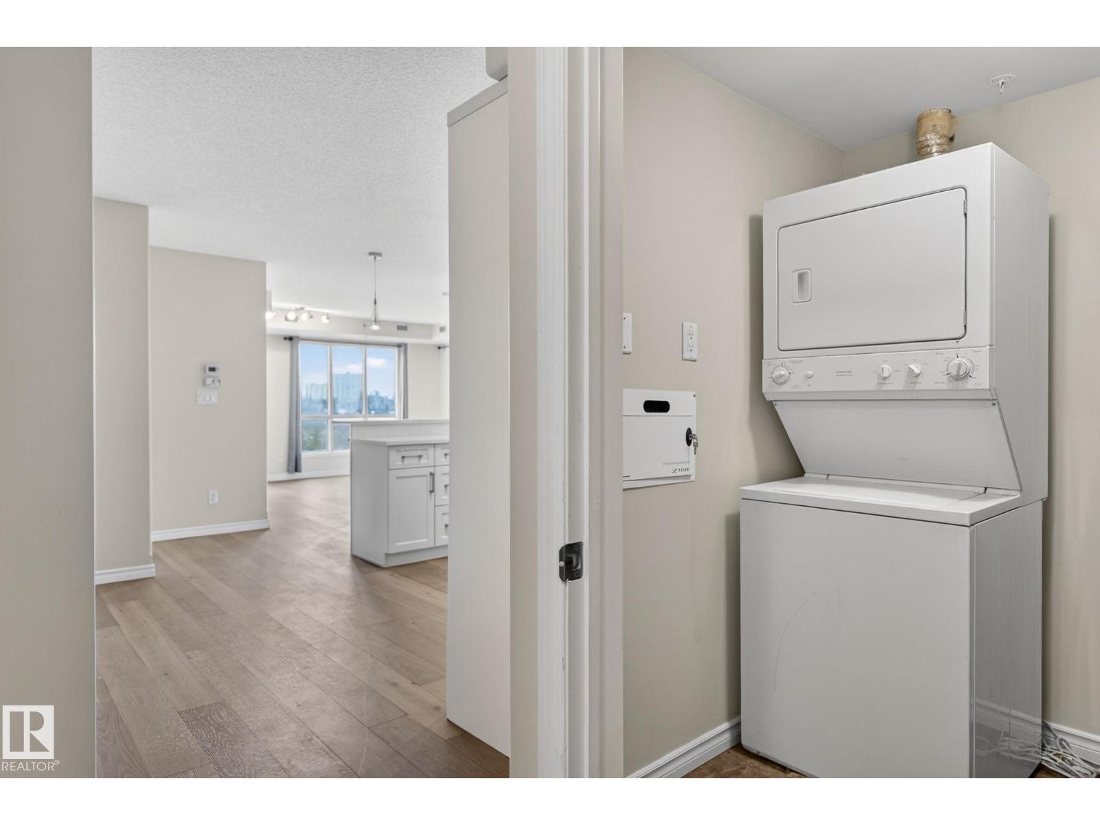 #702 9707 106 ST NW, Edmonton