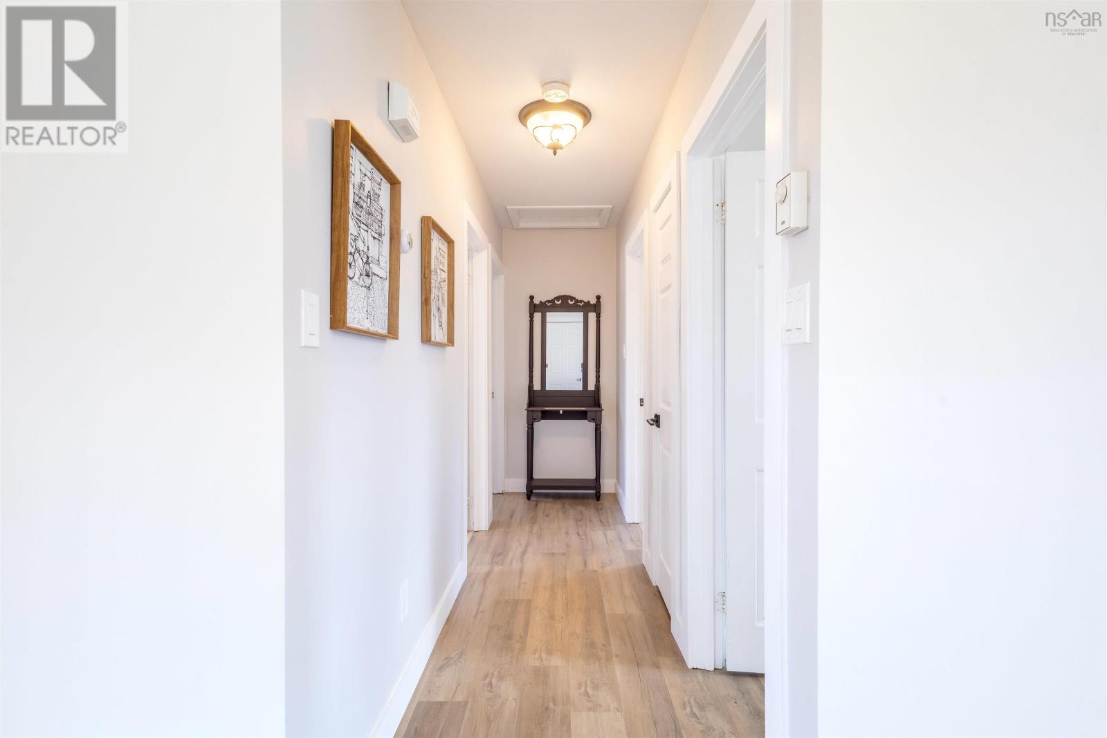 Property 17 of 35 of 299 Hills Road