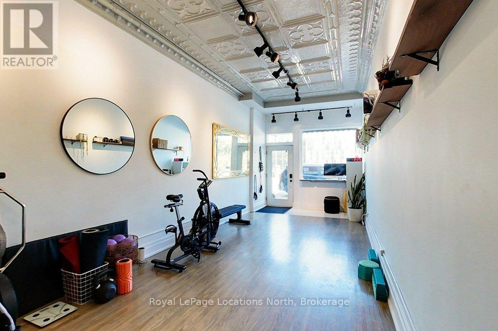 8 SYKES STREET N — photo 2
