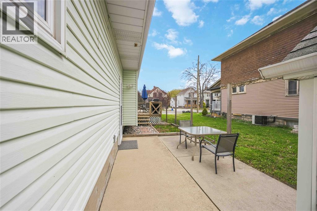 165 TALFOURD STREET, Sarnia, Ontario, N7T1N6 — Photo 34
