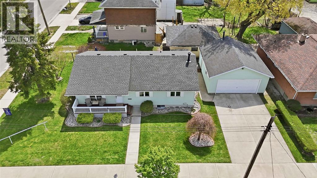 165 TALFOURD STREET, Sarnia, Ontario, N7T1N6 — Photo 40