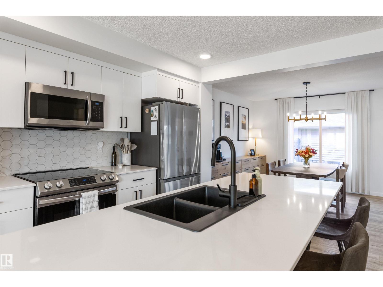 1199 KESWICK DR SW, Edmonton