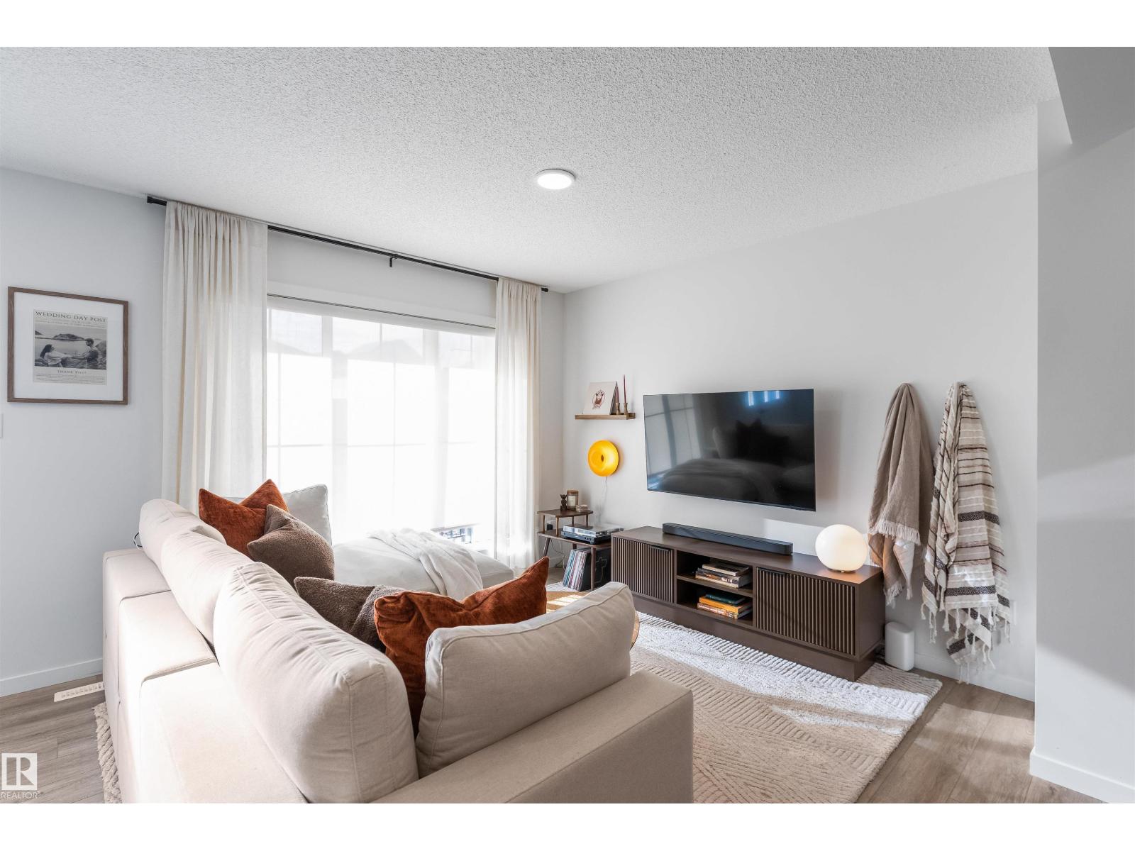 1199 KESWICK DR SW, Edmonton