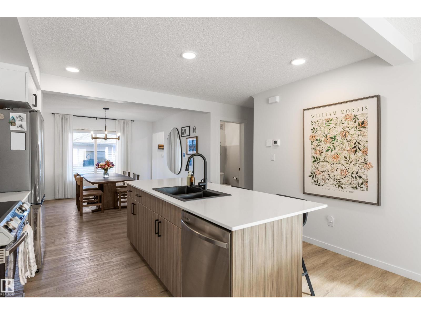 1199 KESWICK DR SW, Edmonton