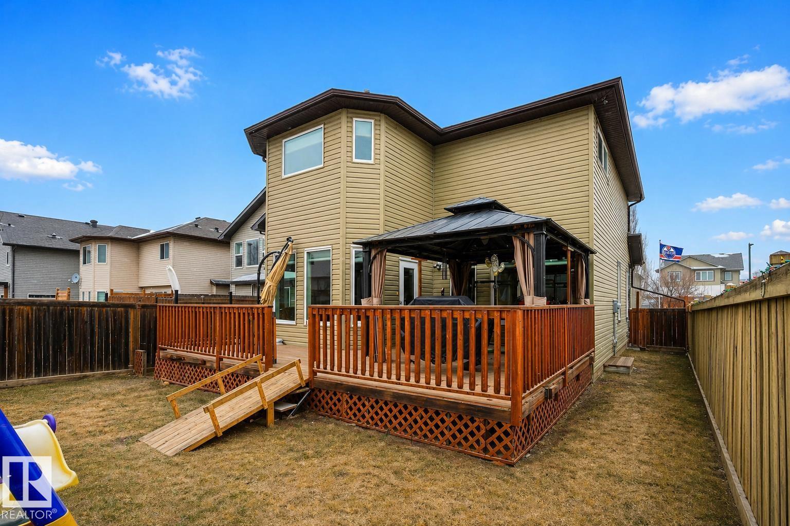 3233 21A AV NW, Edmonton