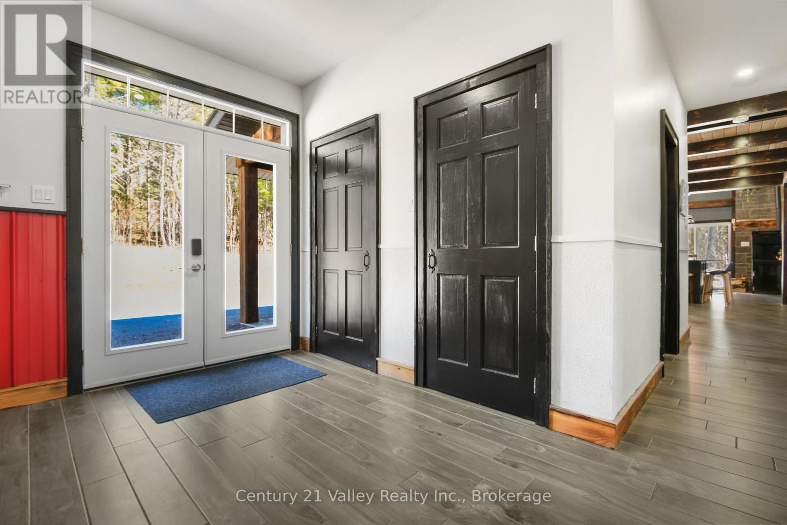 Spacious foyer heated floors