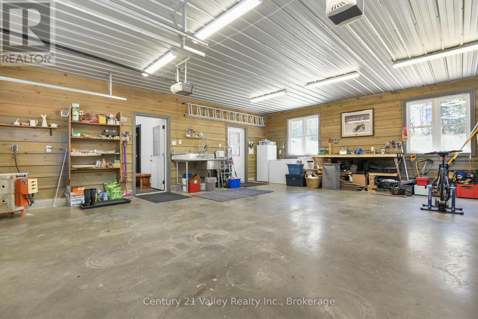 Work bench, stainless workstation with sink