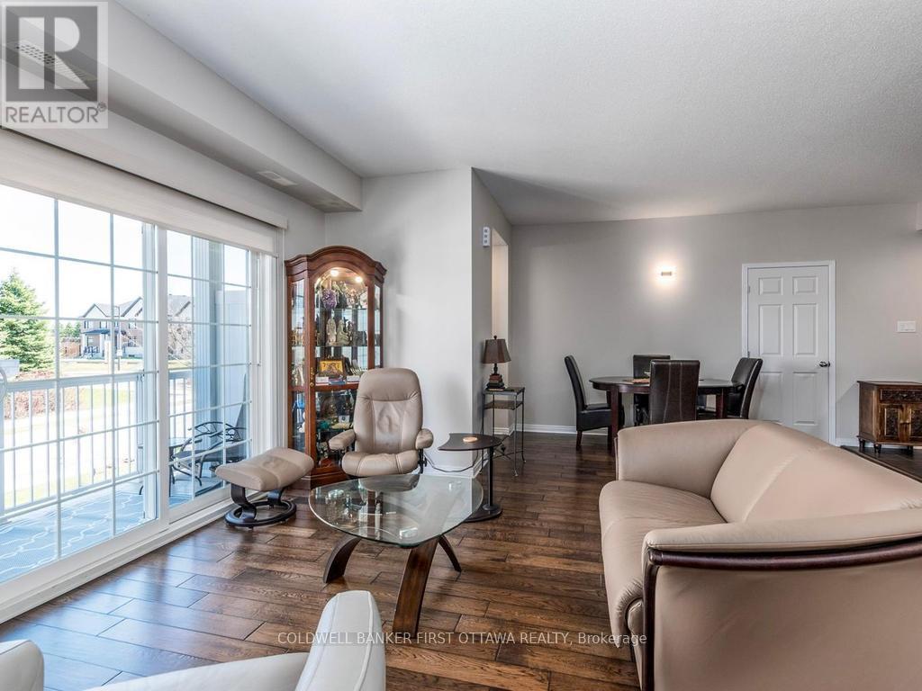 2 Bed, 2 Bath House for Sale in Ottawa – E – 100 ARTESA PRIVATE, Ottawa – MLS# X13044326 - Image 12