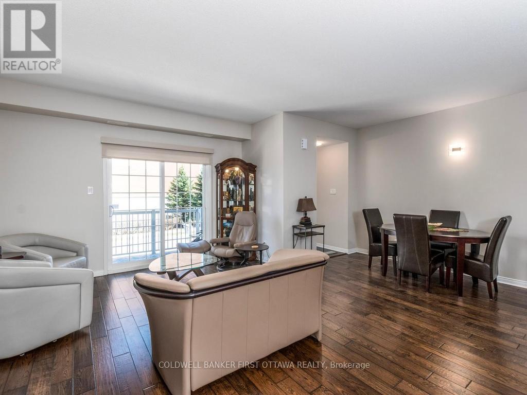2 Bed, 2 Bath House for Sale in Ottawa – E – 100 ARTESA PRIVATE, Ottawa – MLS# X13044326 - Image 14