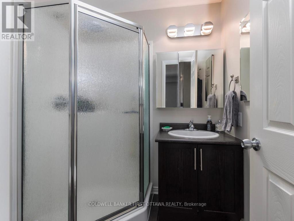 2 Bed, 2 Bath House for Sale in Ottawa – E – 100 ARTESA PRIVATE, Ottawa – MLS# X13044326 - Image 15