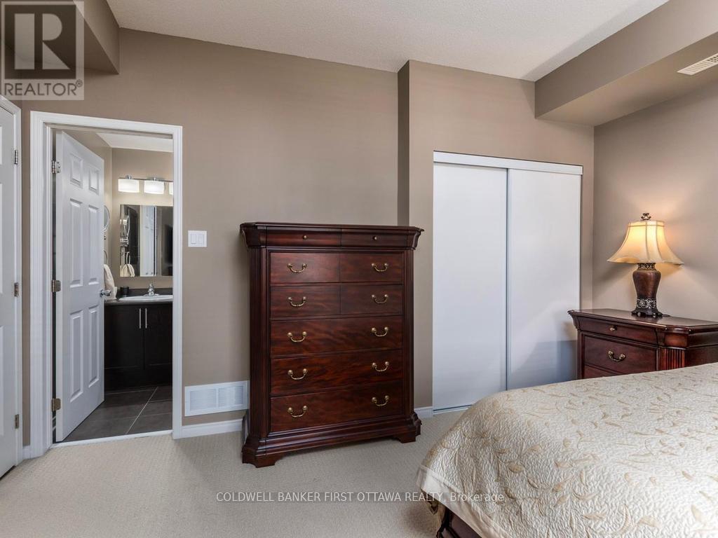2 Bed, 2 Bath House for Sale in Ottawa – E – 100 ARTESA PRIVATE, Ottawa – MLS# X13044326 - Image 19