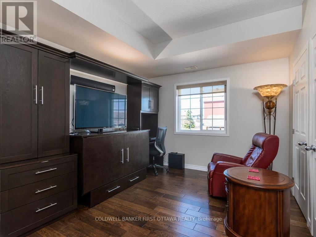 2 Bed, 2 Bath House for Sale in Ottawa – E – 100 ARTESA PRIVATE, Ottawa – MLS# X13044326 - Image 22