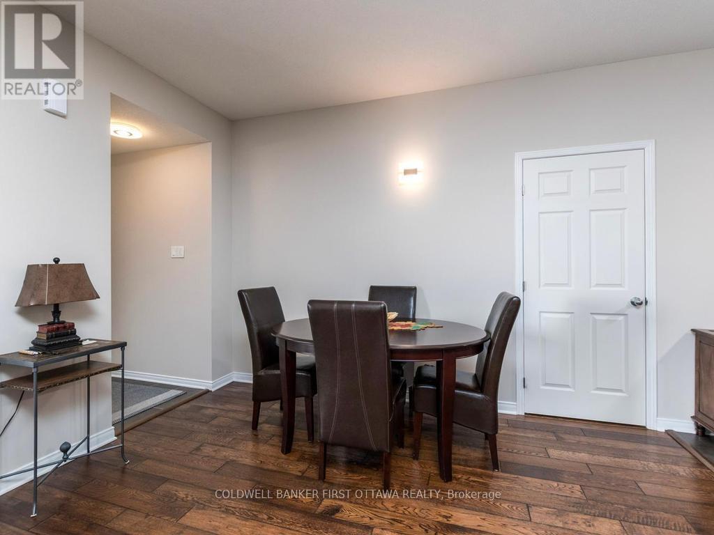 2 Bed, 2 Bath House for Sale in Ottawa – E – 100 ARTESA PRIVATE, Ottawa – MLS# X13044326 - Image 9