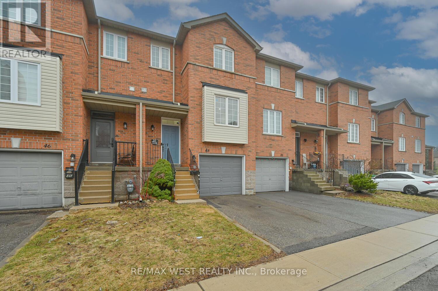 #48 120 RAILROAD STREET - 4