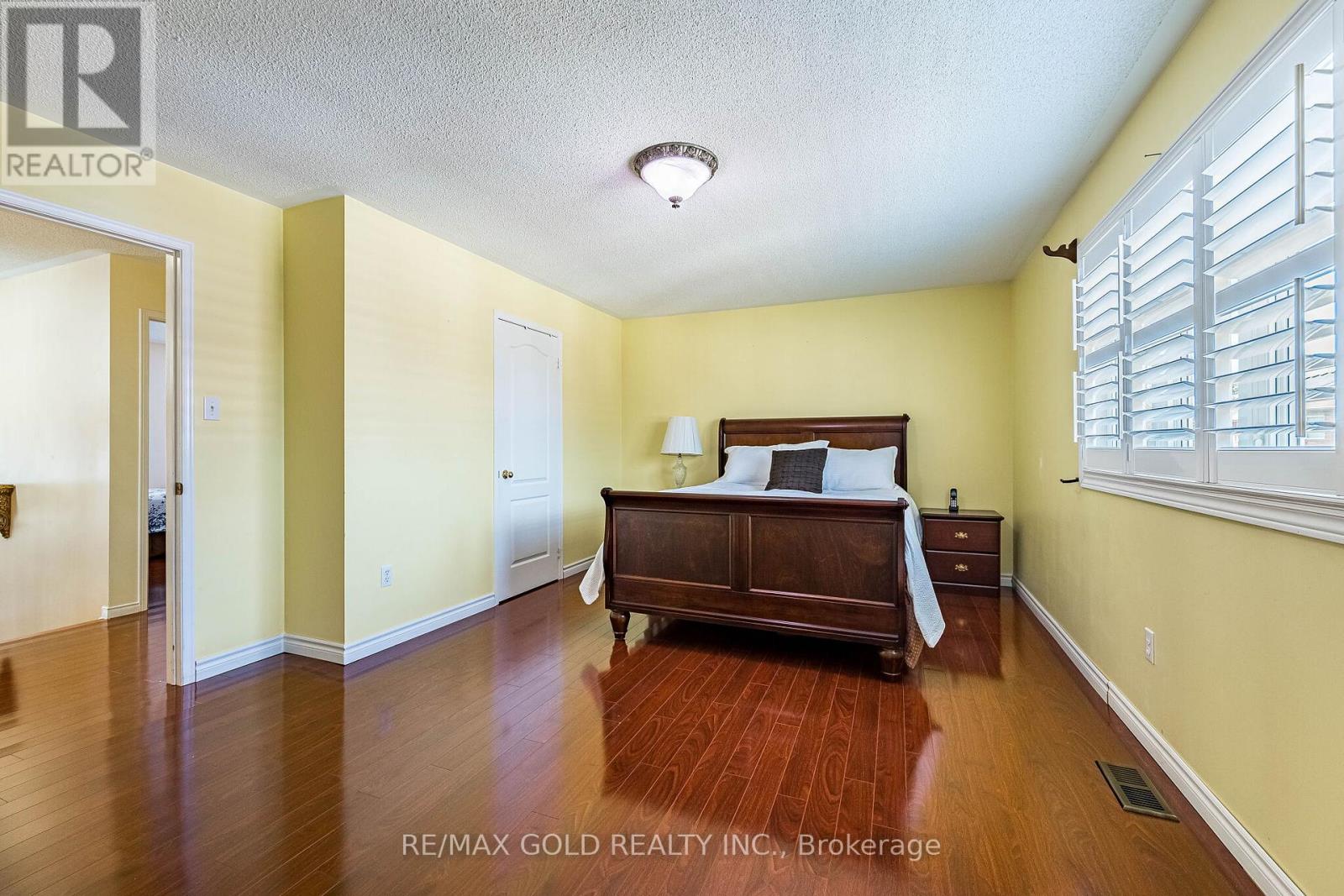 46 MCCRIMMON DRIVE - 20