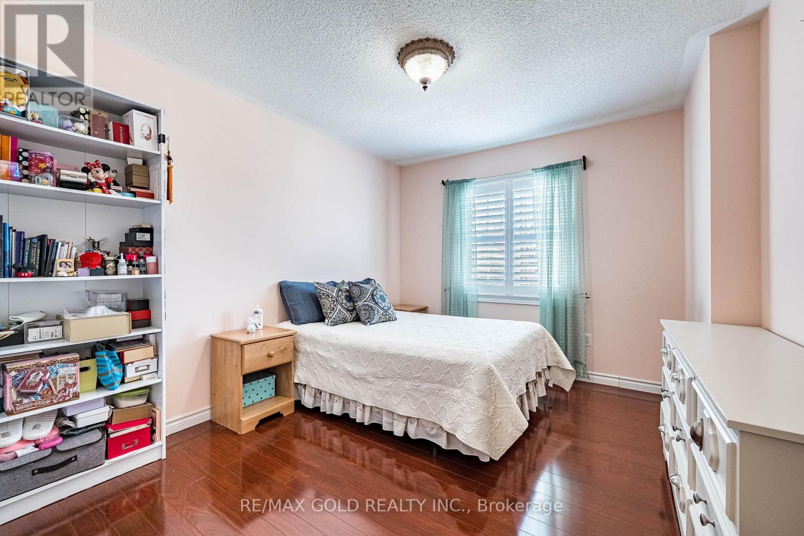 46 MCCRIMMON DRIVE - 25