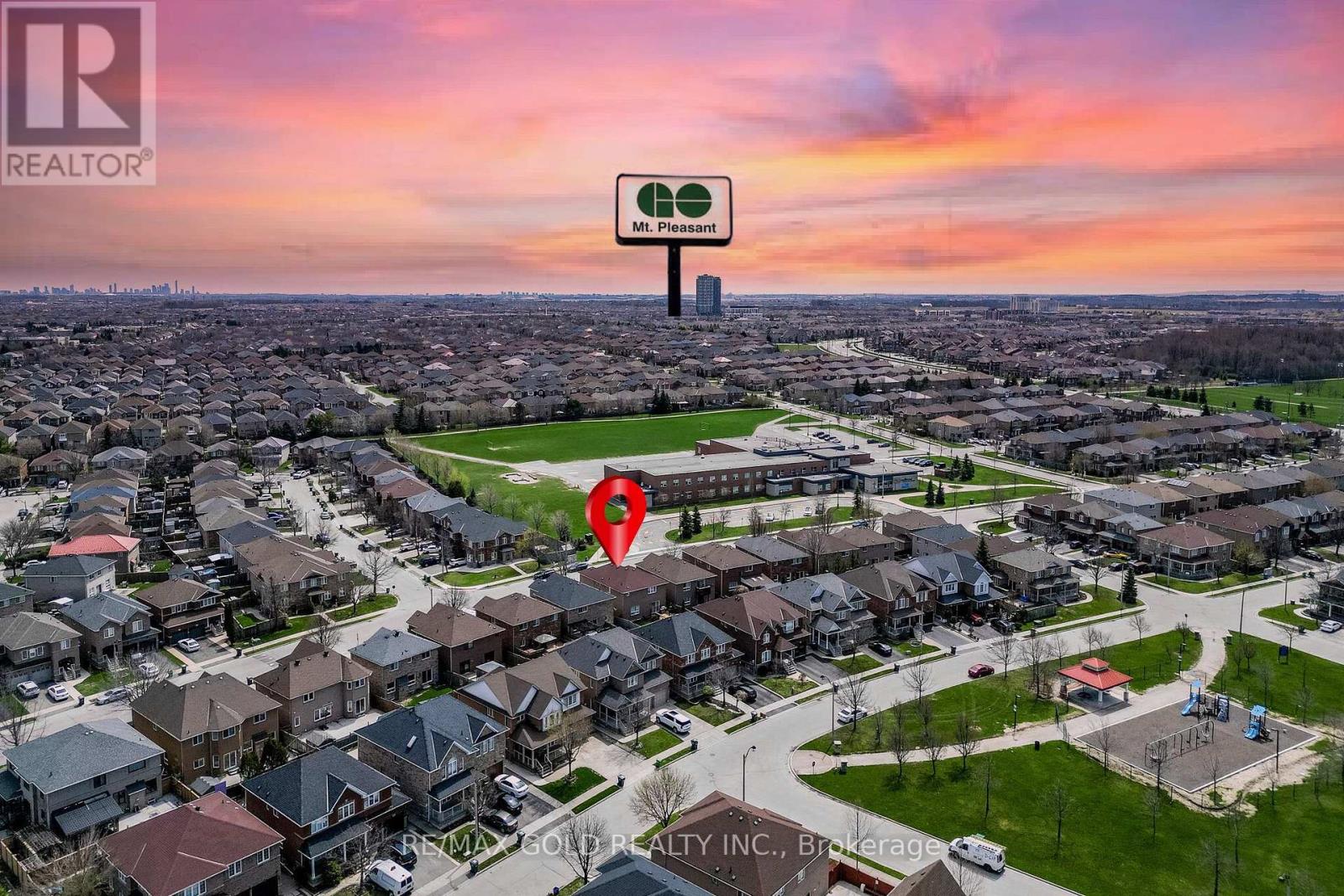 46 MCCRIMMON DRIVE - 36