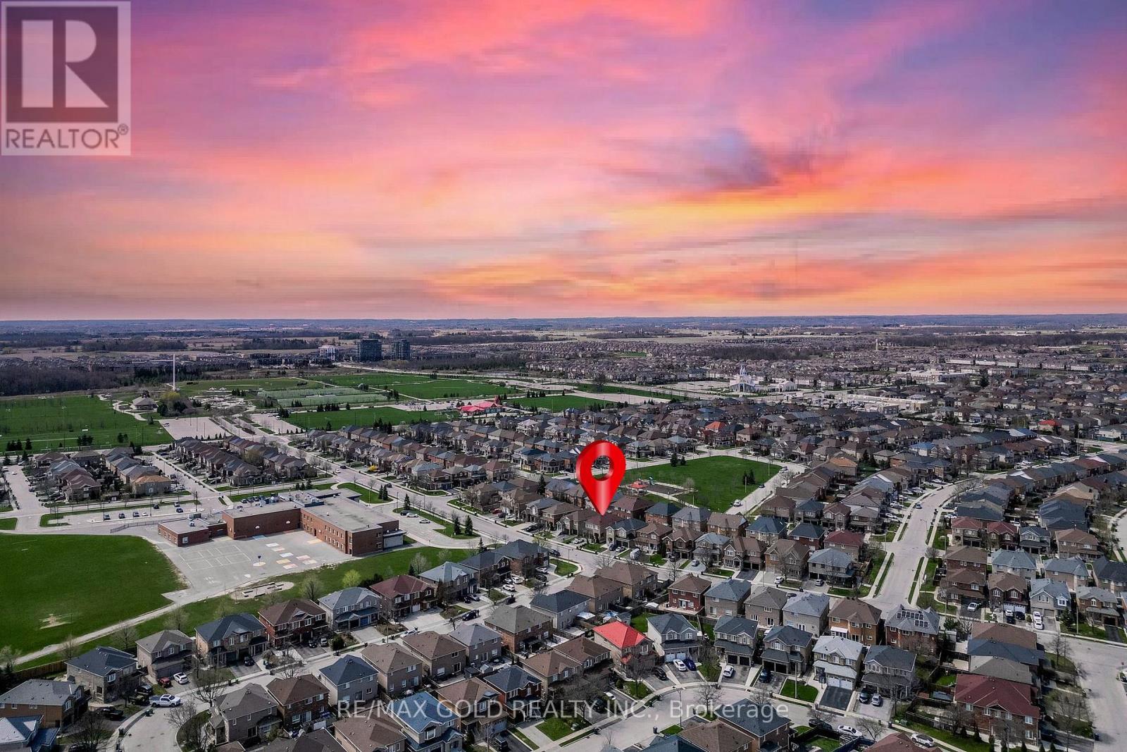46 MCCRIMMON DRIVE - 37