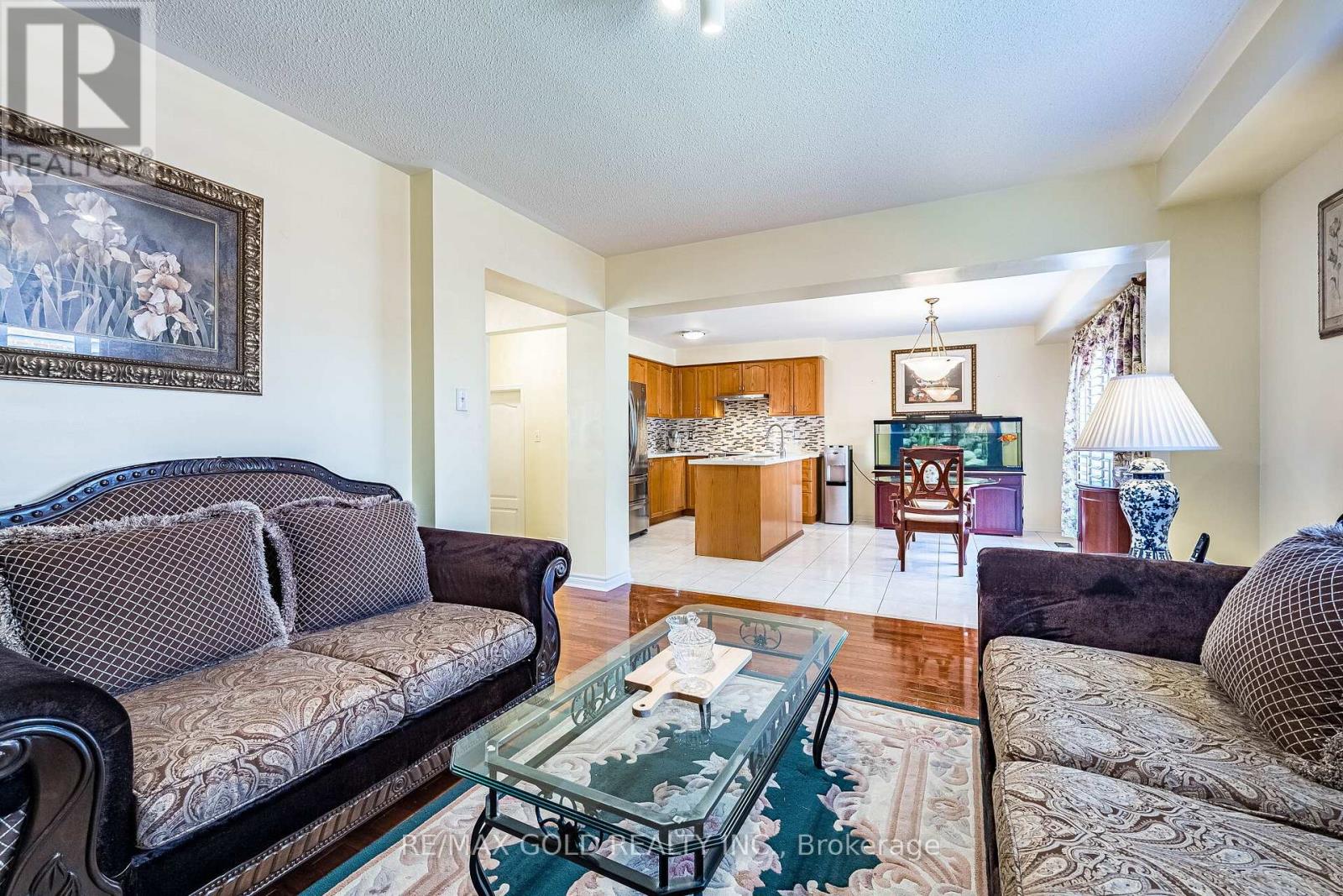 46 MCCRIMMON DRIVE - 9