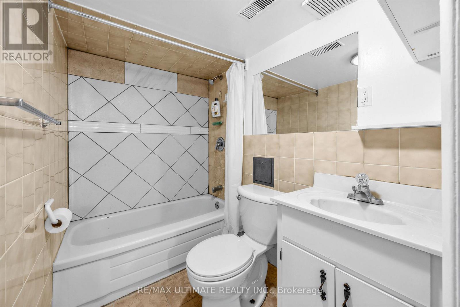57 SHANLY STREET — photo 26