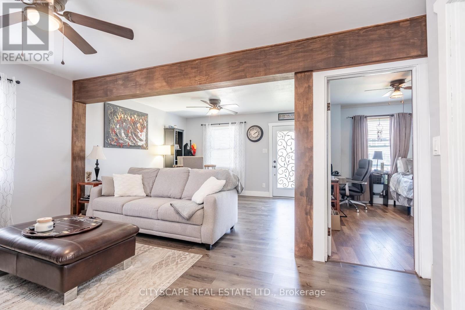 7992 PETER STREET — photo 10