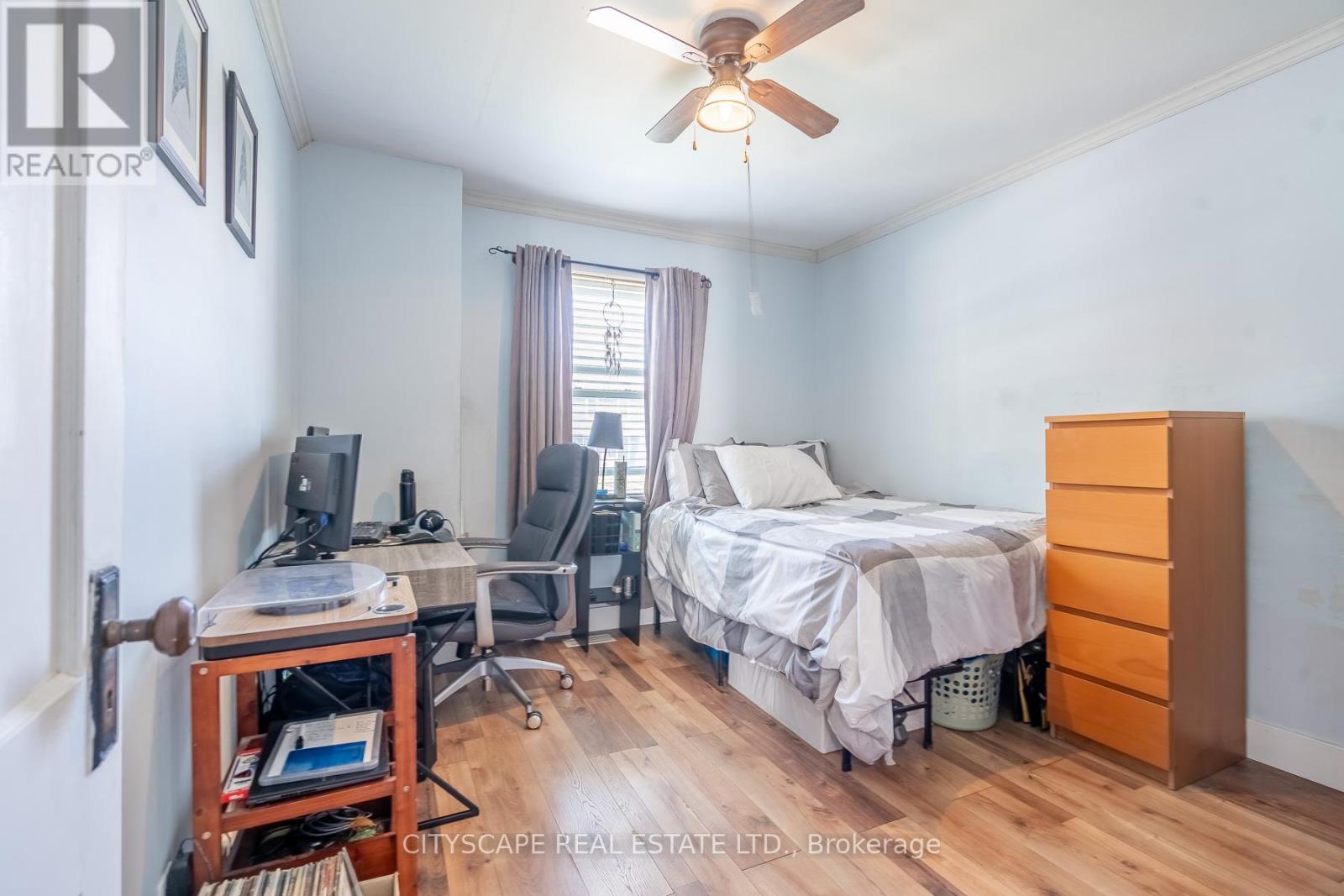 7992 PETER STREET — photo 12