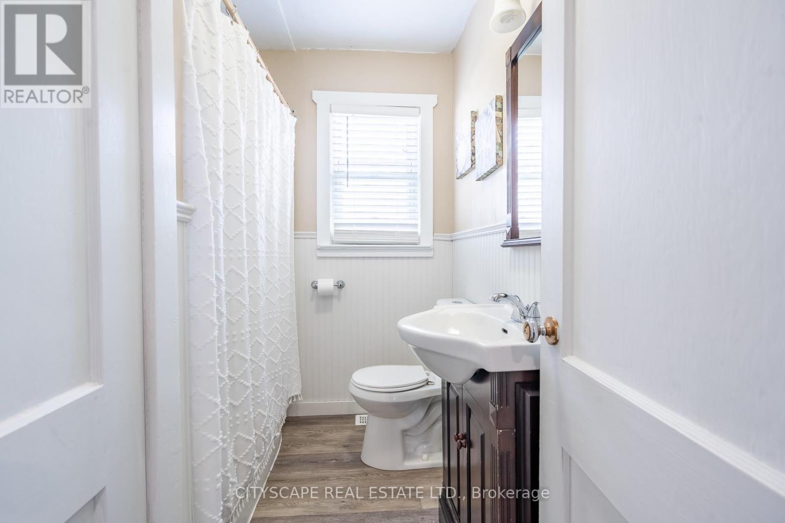7992 PETER STREET — photo 13