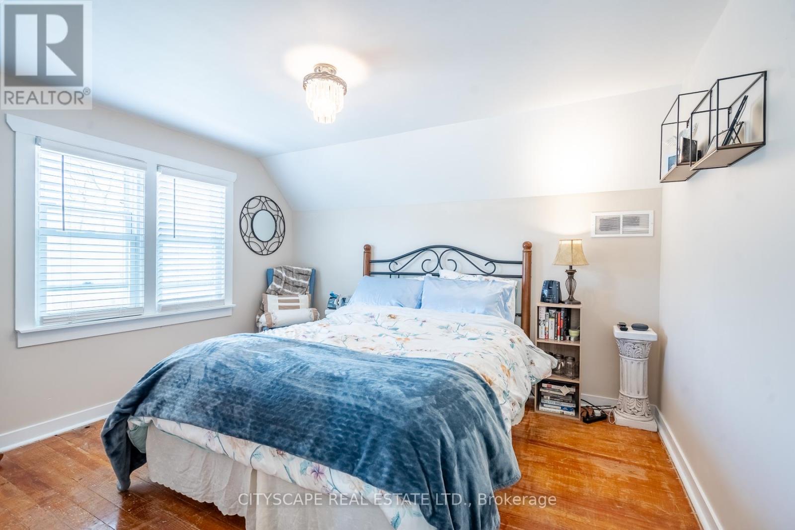 7992 PETER STREET — photo 19