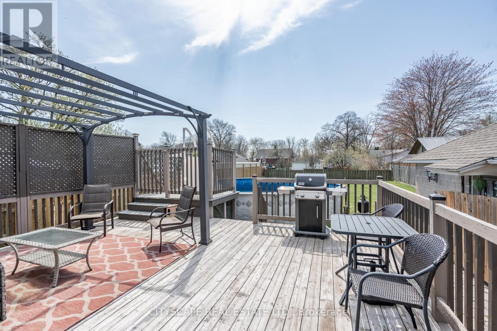 7992 PETER STREET — photo 28