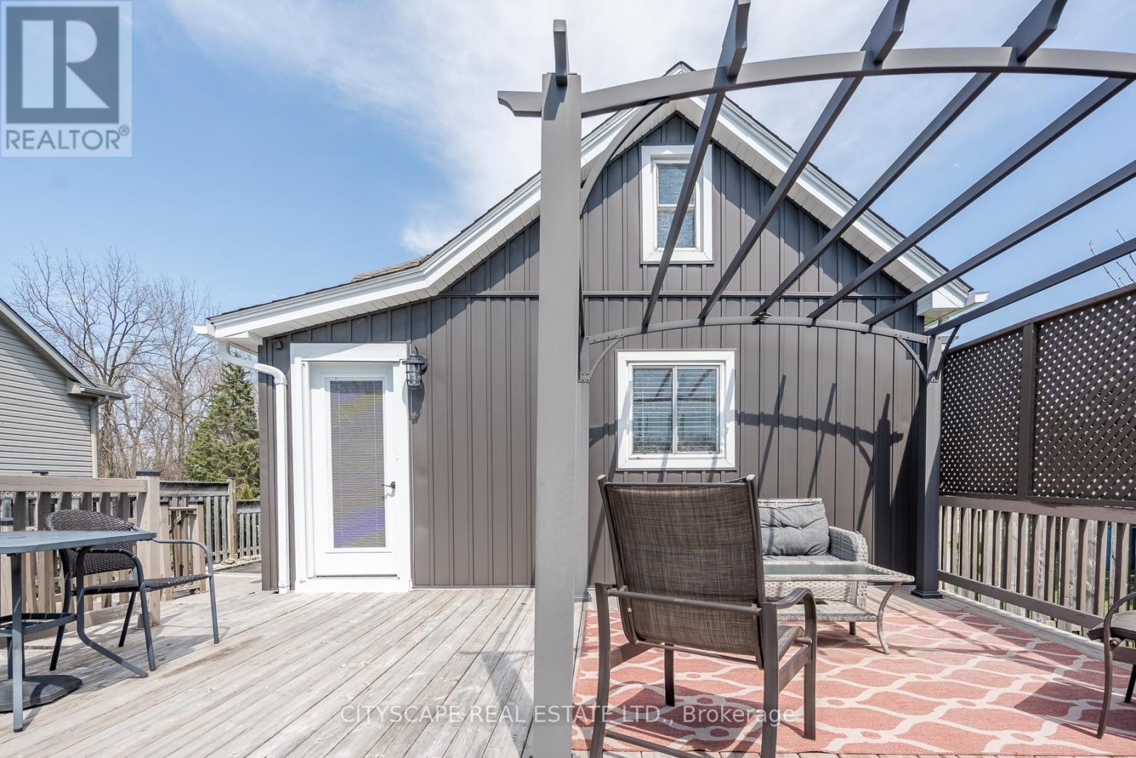 7992 PETER STREET — photo 31