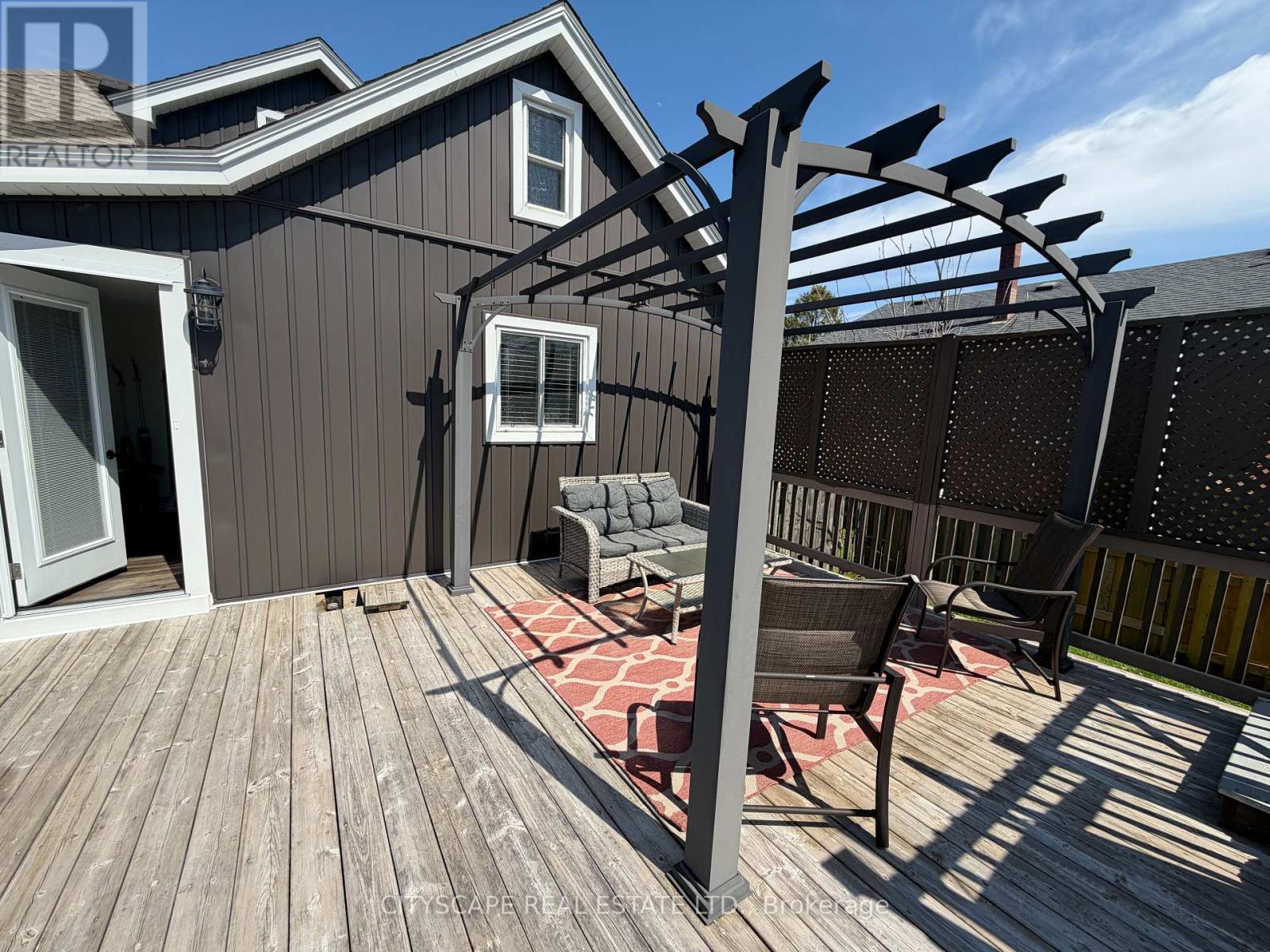 7992 PETER STREET — photo 33