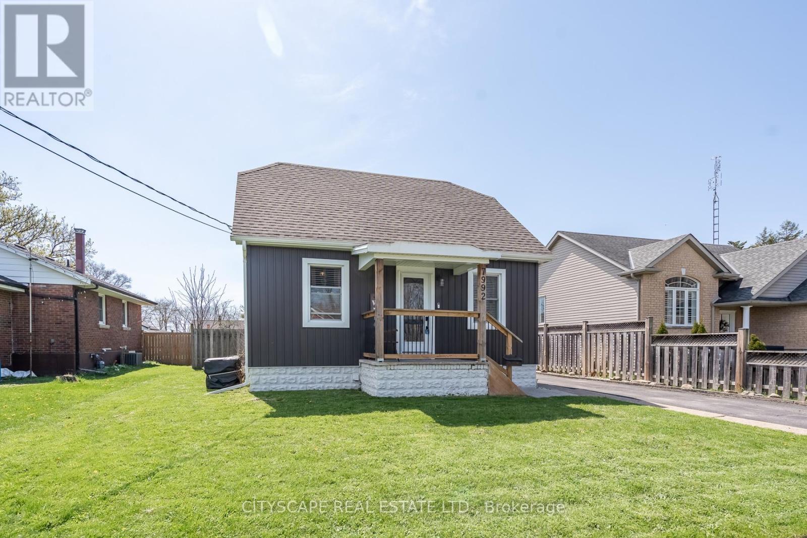 7992 PETER STREET — photo 43