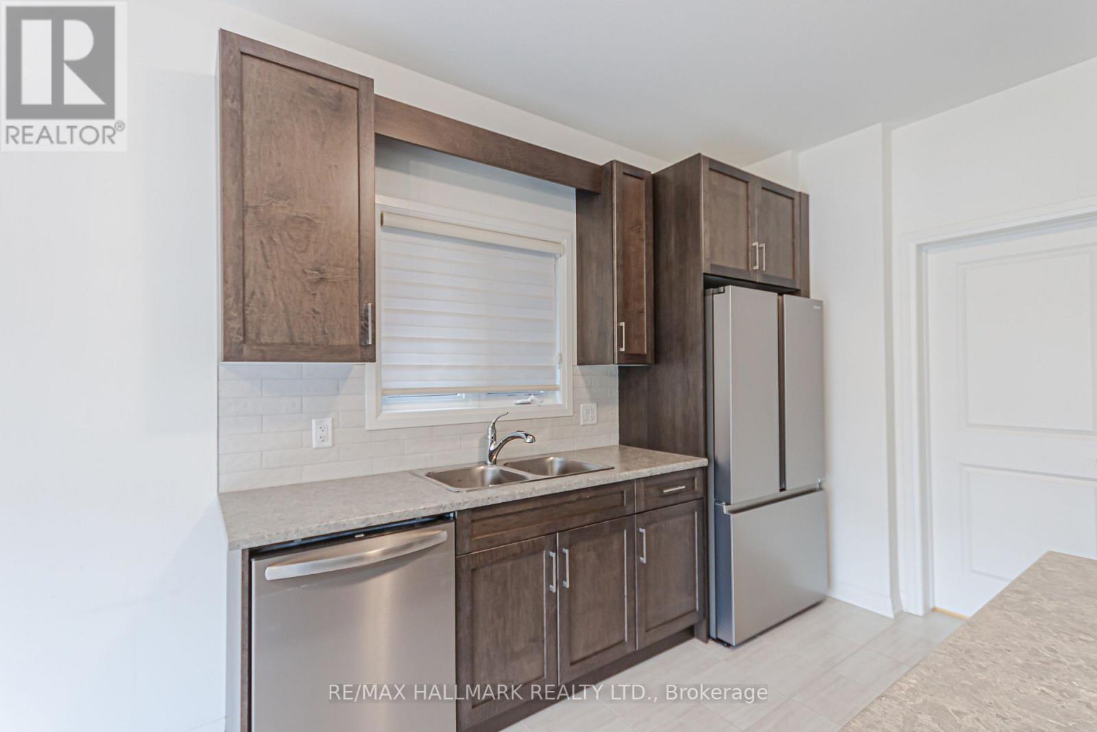 58 MARIE STREET — photo 13