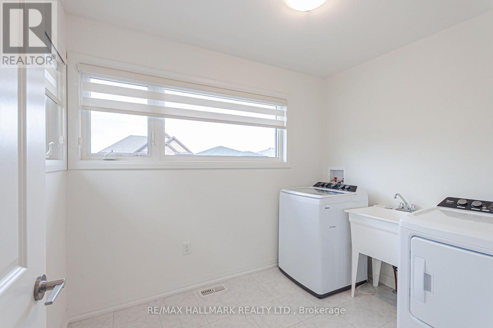 58 MARIE STREET - 21