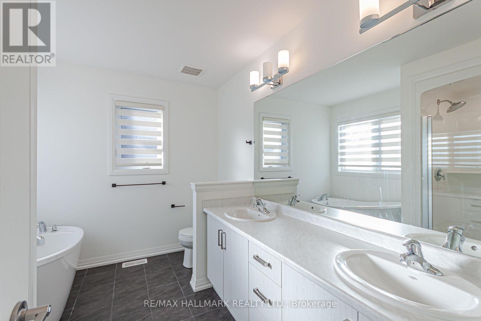 58 MARIE STREET — photo 35