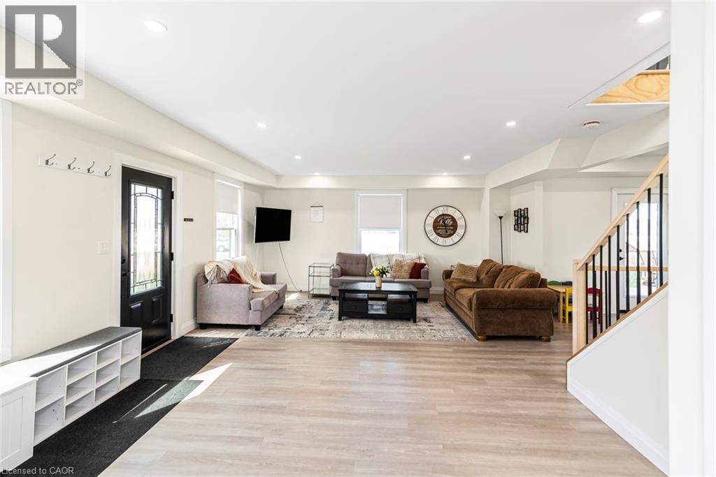 136 RYMER Road - 9