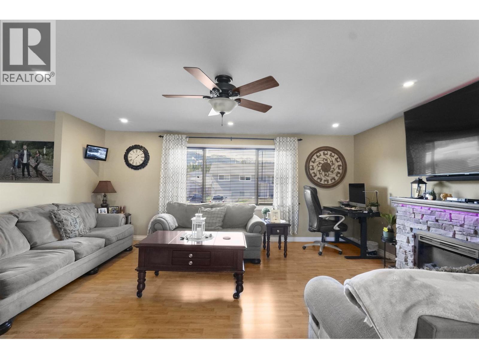 76 CARLSON STREET - 17