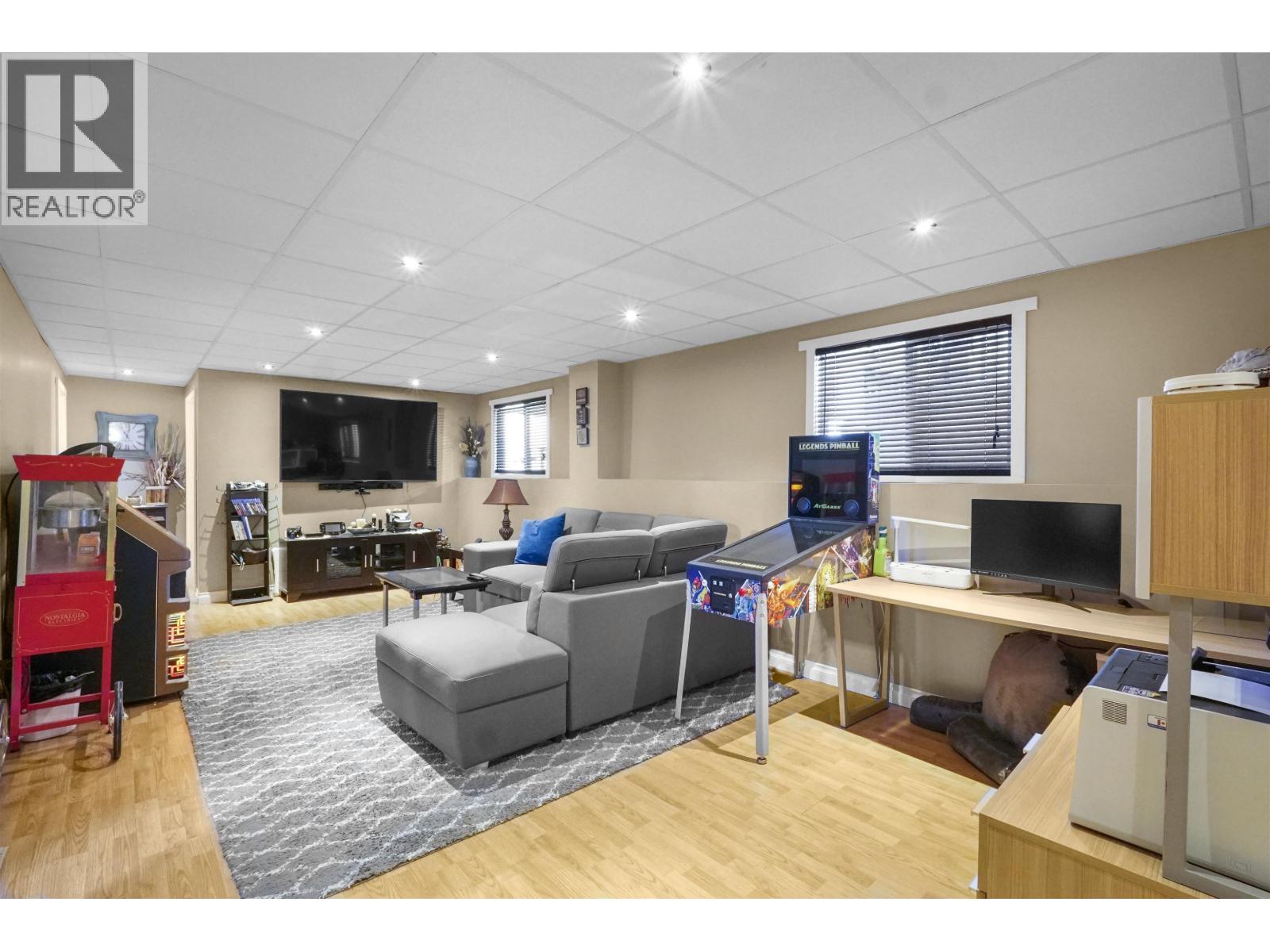 76 CARLSON STREET - 31