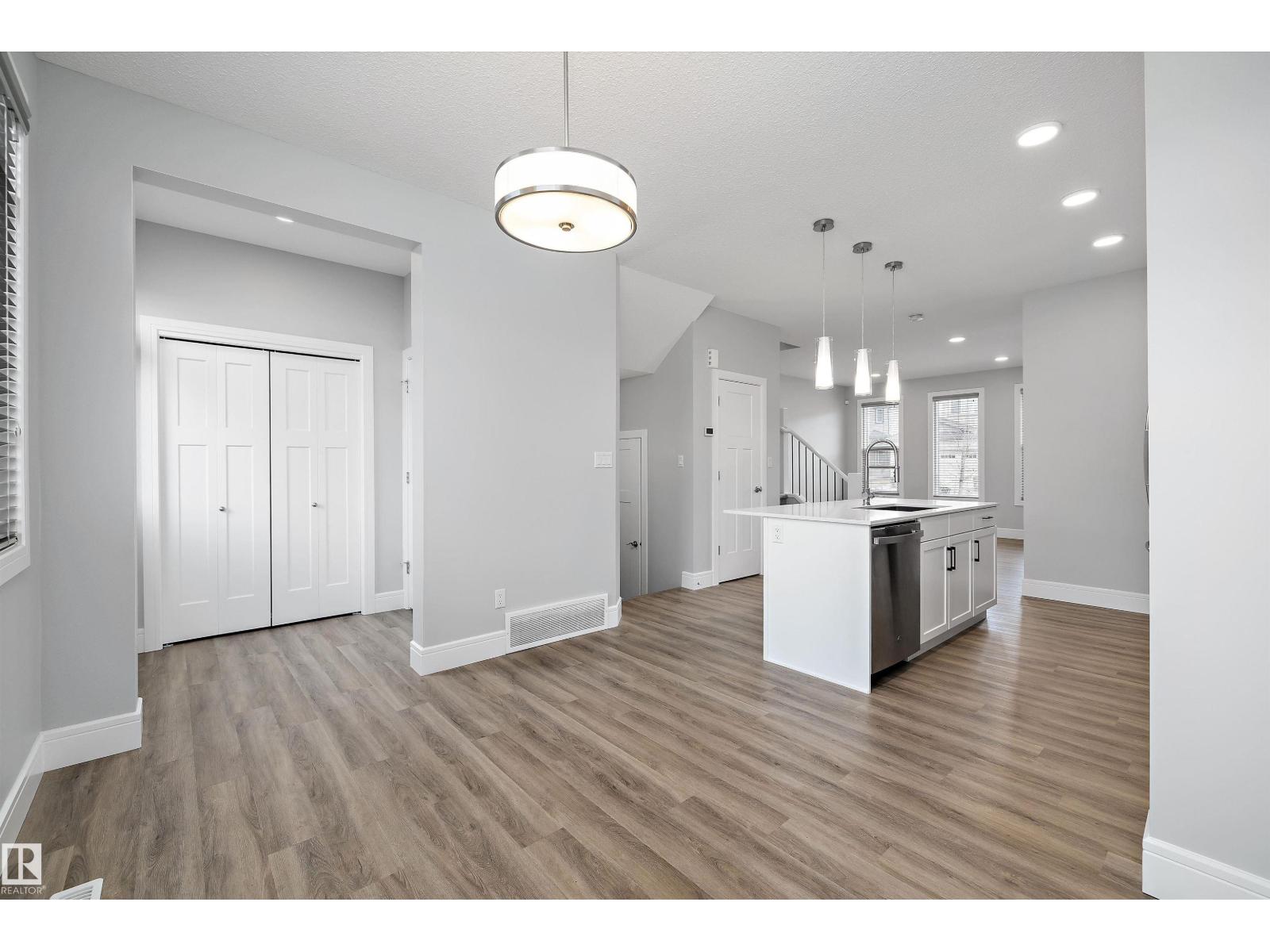 4235 Chichak CL SW, Edmonton