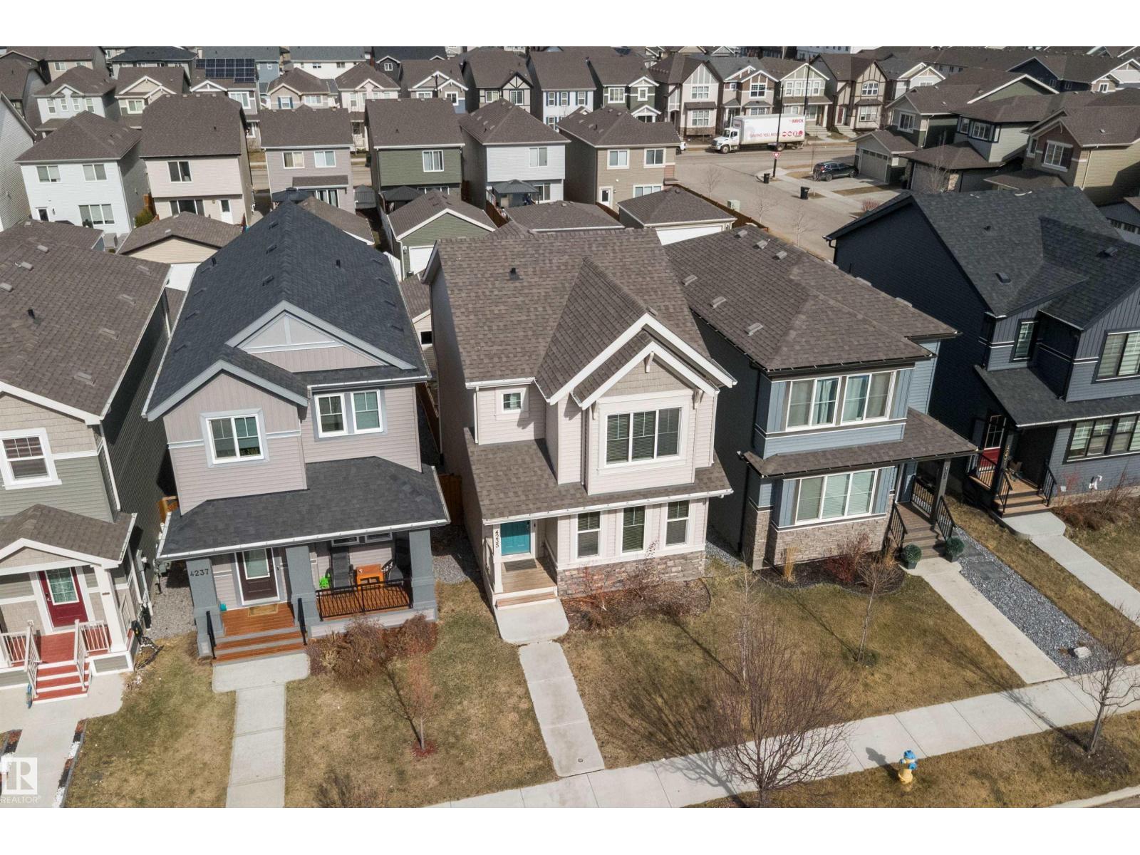 4235 Chichak CL SW, Edmonton