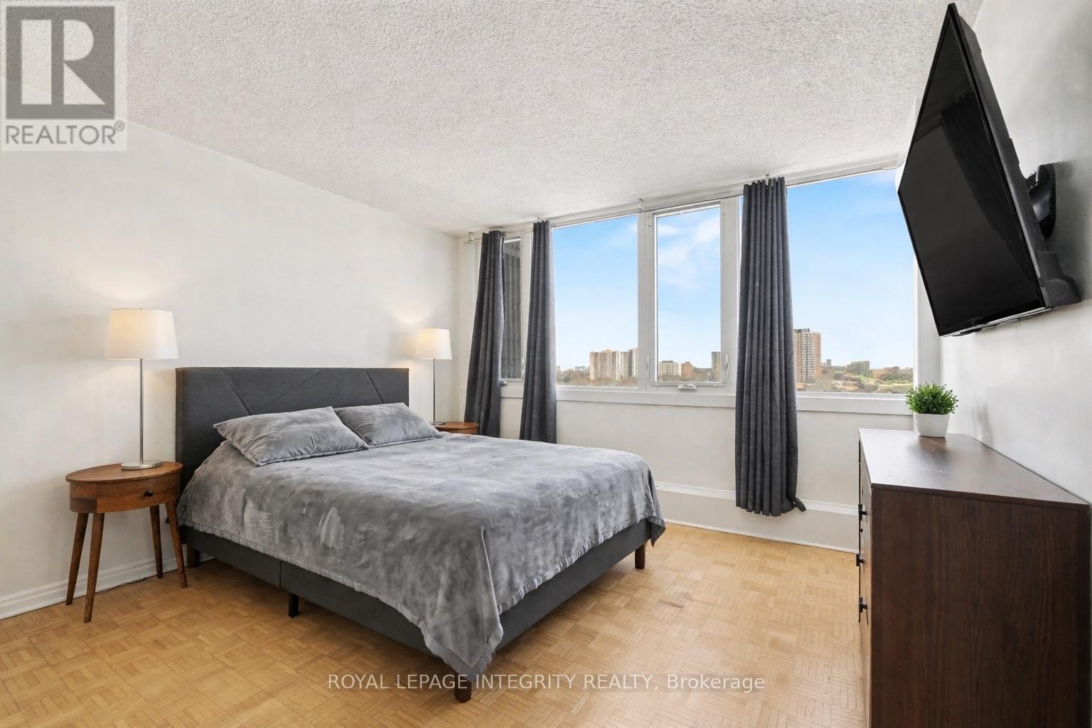 #803 2625 REGINA STREET - 18